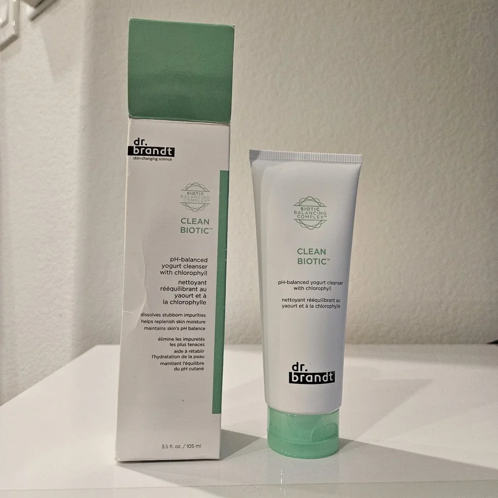 Dr. Brandt Clean Biotic pH-Balanced Yogurt Cleanser 3.5 oz